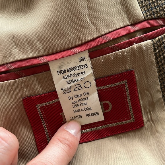 Men’s Brown Plaid Blazer - Picture 5 of 6